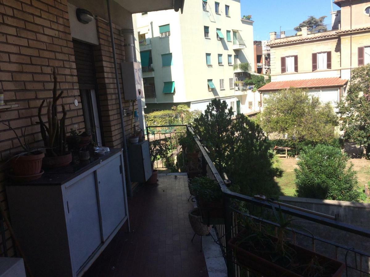 Roma Manuela'S Cozy Guest House Trastevere Exterior photo