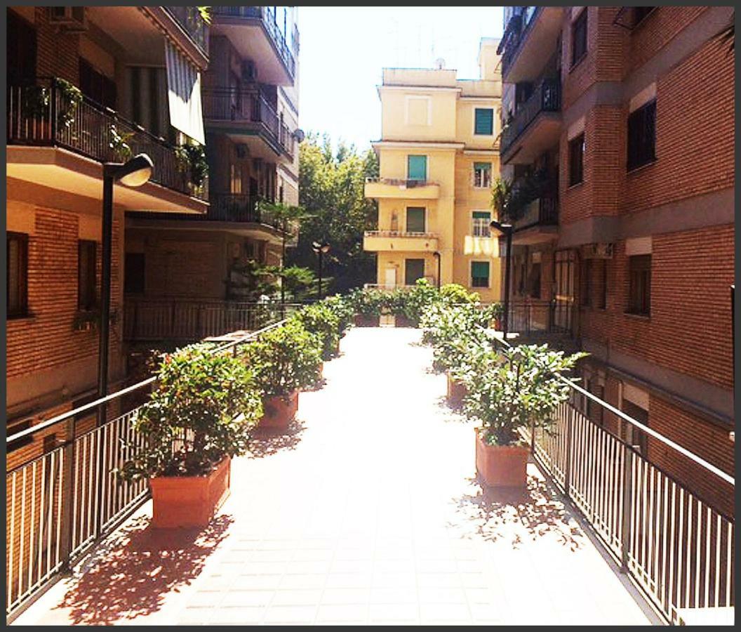 Roma Manuela'S Cozy Guest House Trastevere Exterior photo