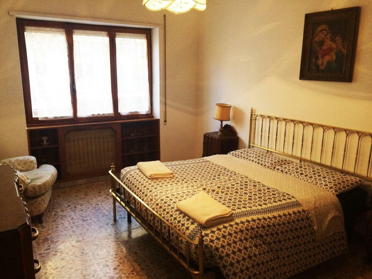 Roma Manuela'S Cozy Guest House Trastevere Exterior photo